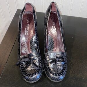 Via Spiga Black Snake-Print Loafers with Bow